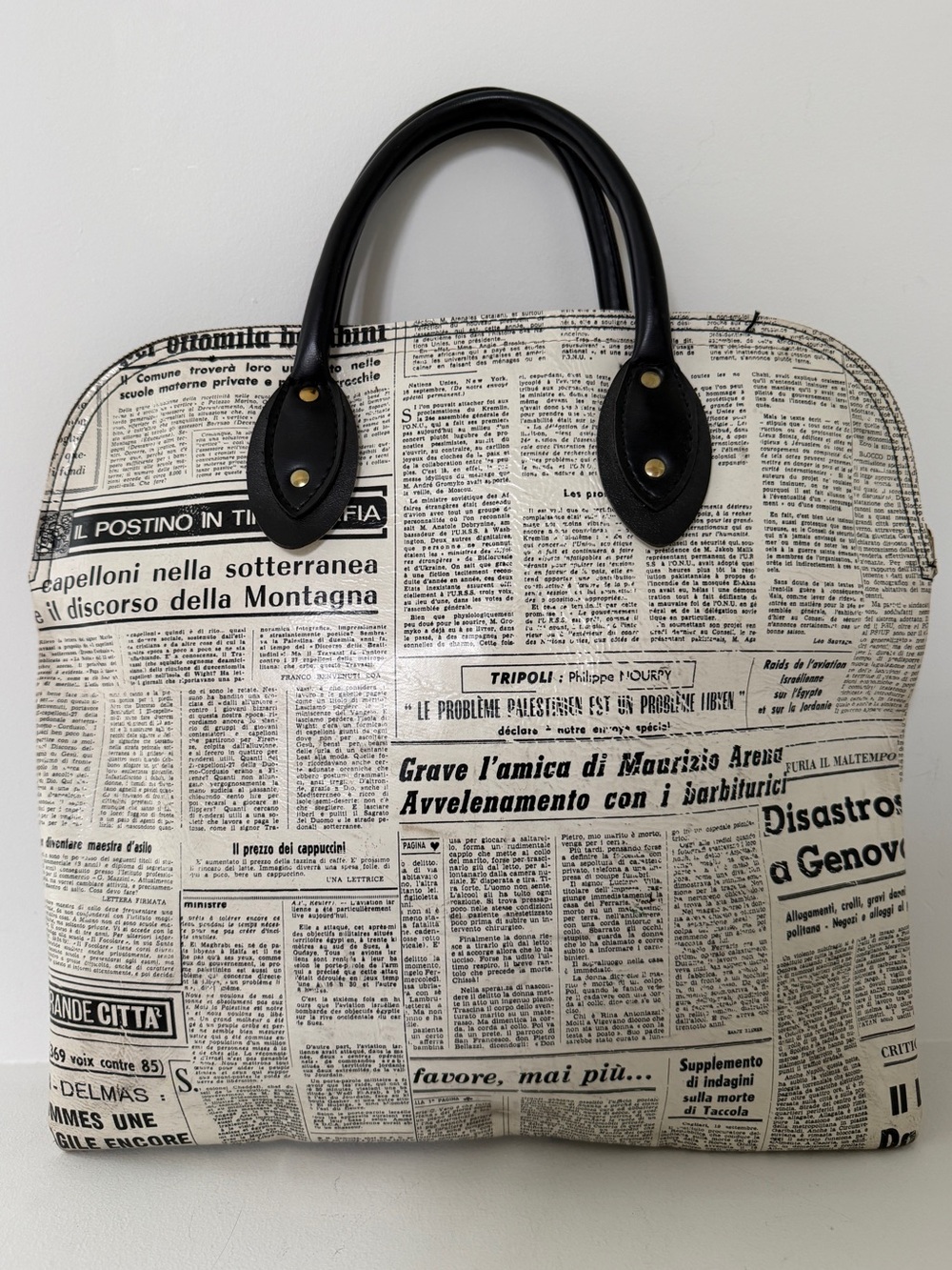 HAND BAG Global Newspaper Print Pattern Faux Leather Flat Bag Avante Garde Chic